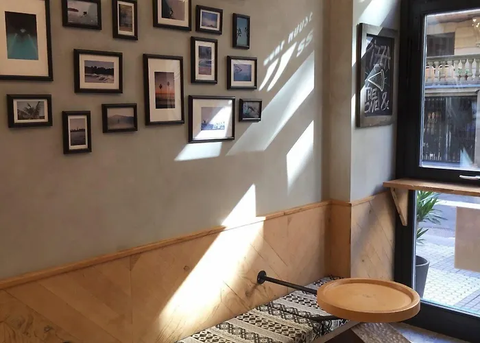 Hostel Surfing Etxea - Surf San Sebastian