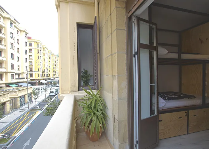 Surfing Etxea - Surf Hostel *