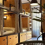 Hostel Surfing Etxea - Surf San Sebastian