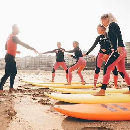 Surfing Etxea - Surf Hostel *