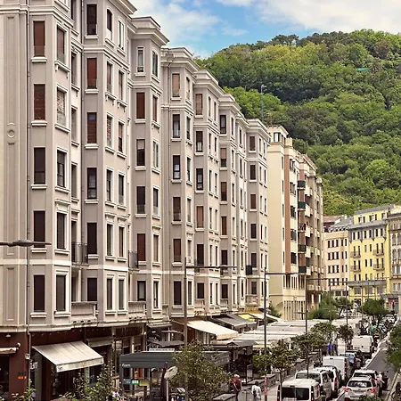 Surfing Etxea - Surf Hostel San Sebastián