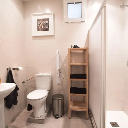 Surfing Etxea - Surf Hostel San Sebastián