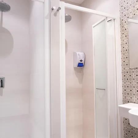 Surfing Etxea - Surf Hostel *