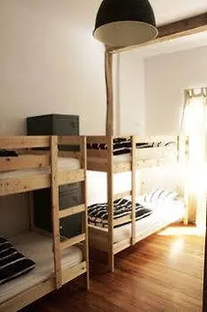 Hostel Surfing Etxea - Surf San Sebastian