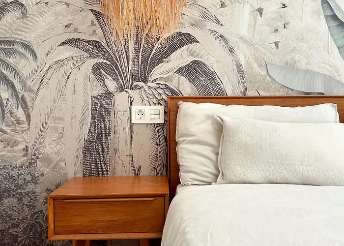 Hostel Surfing Etxea - Surf San Sebastian