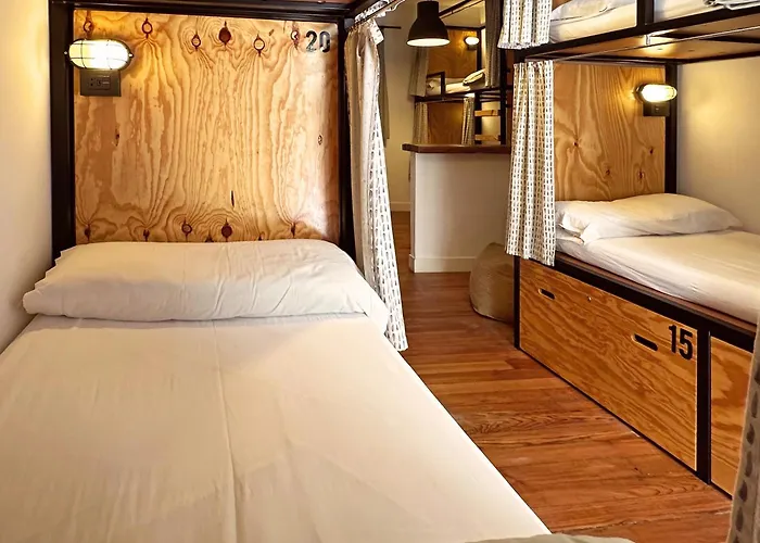 Surfing Etxea - Surf *