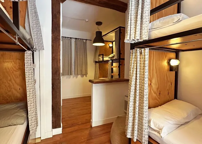 Surfing Etxea - Surf *