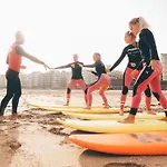 Surfing Etxea - Surf Хостел *